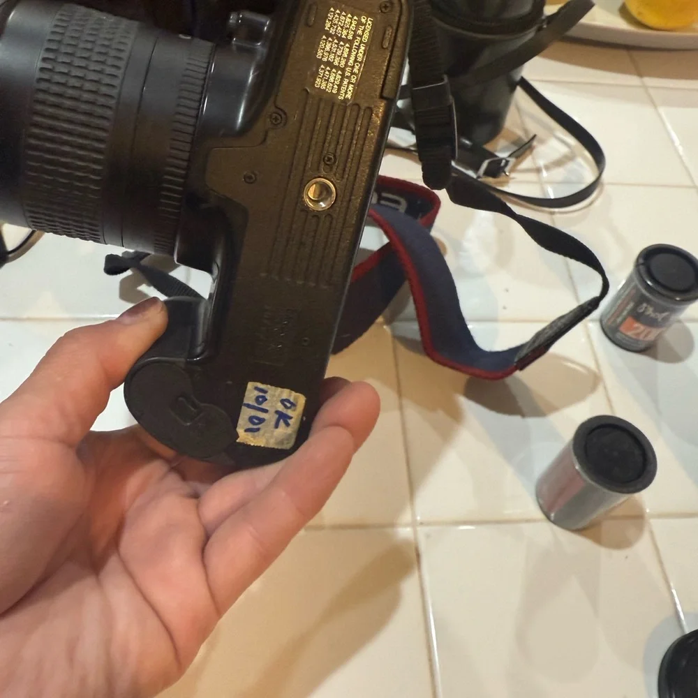 Canon Black Digital Camera with Zoom Lens